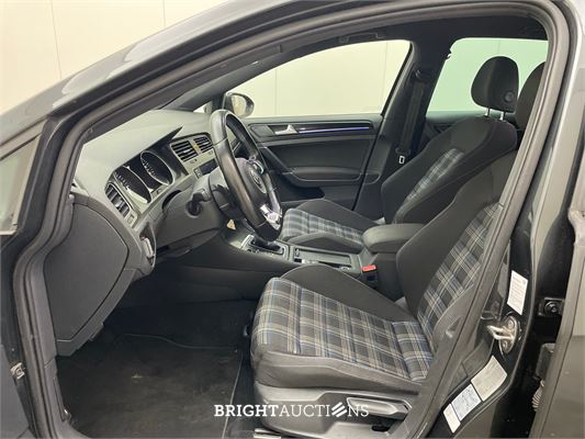 Volkswagen Golf GTE Connected Series 1.4 TSI 150pk 2016 (Origineel-NL), ND-080-S