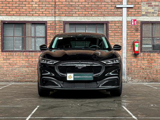 Ford Mustang Mach-E RWD 75 kWh 269pk 2021 (Origineel-NL + 1e eigenaar), N-361-JS