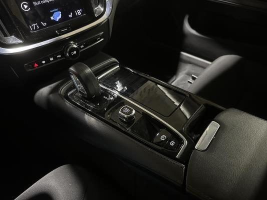 Volvo V60 2.0 T6 Recharge AWD Inscription Expression 340pk 2021 Plug-In Hybrid (Origineel-NL + 1e Eigenaar), N-828-HZ