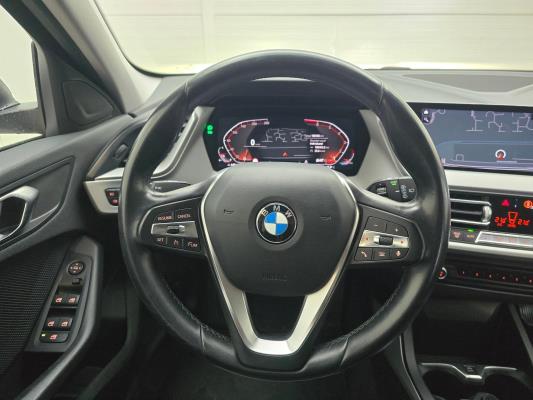 BMWBusiness 116i Business Edition 109pk 2022 (Origineel-NL) 1-serie, R-466-JR