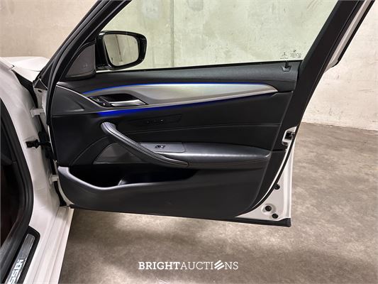 BMW M550i xDrive High Executive 462pk 2018 5-serie, KKP-44-R