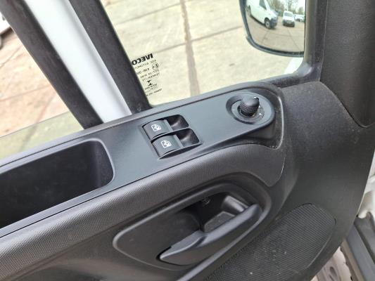 Iveco Daily 35S14V 2.3 352L H3 137 pk 2022, VNX-84-K