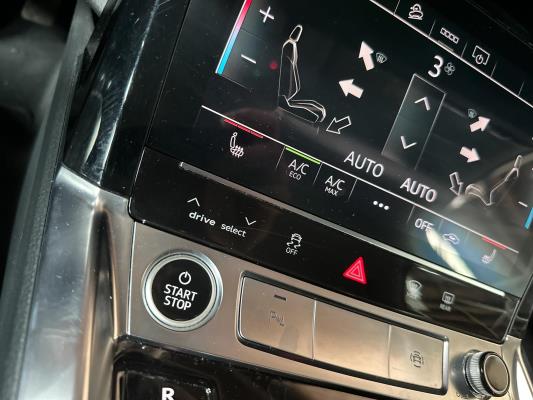 Audi E-tron 50 quattro Business edition 71 kWh 313pk 2020 (Origineel-NL+ 1e eigenaar), J-695-PX