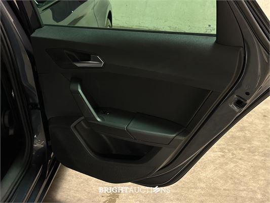 SEAT Leon Sportstourer 2.0 TDI FR Launch Edition 150pk 2020 (Origineel-NL + 1e eigenaar) Automaat, K-471-GB