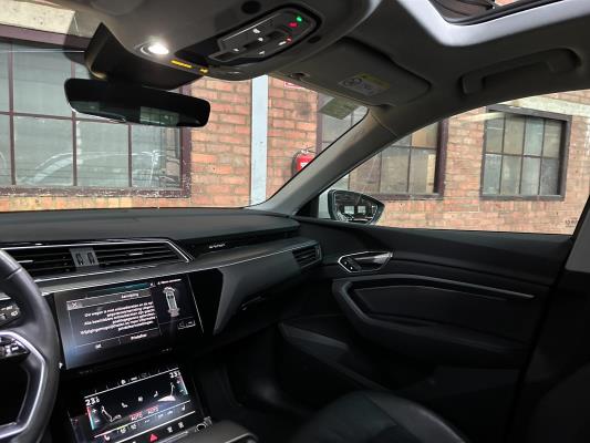 Audi e-tron 55 quattro Business edition Plus 95 kWh 408pk 2020 (Origineel-NL+1e eigenaar), K-706-KJ
