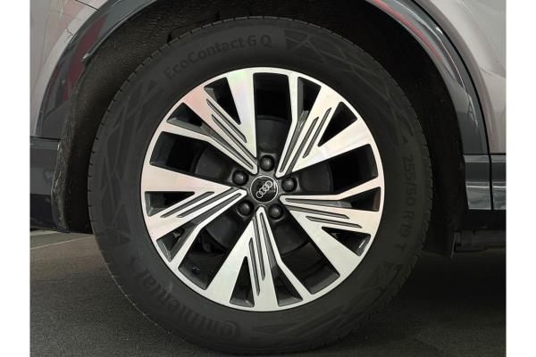 Audi Q4 40 Launch edition Advanced 77 kWh 204pk 2021 (Origineel-NL), N-883-PK