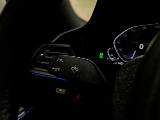 BMW 320e Touring Business Edition Plus M-Sport 204pk 2022 (Origineel-NL + 1e Eigenaar) 3-Serie G21, P-991-JH
