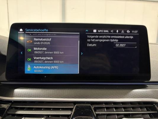 BMW 530e Touring Business Edition Plus M-Pakket 292pk 2023 (Origineel-NL) 5-Serie, S-330-LL