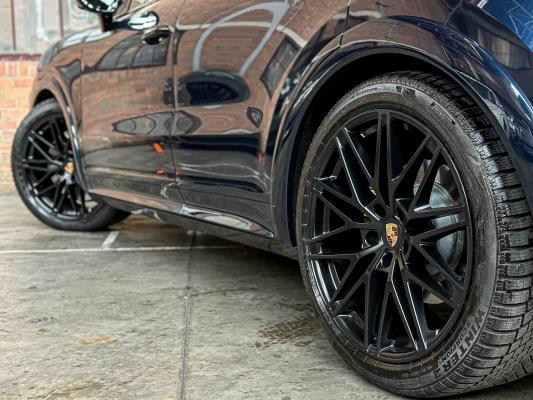 Porsche Cayenne Coupe 4.0 V8 S (1st owner) 474hp 2024 Manufacturer's Warranty