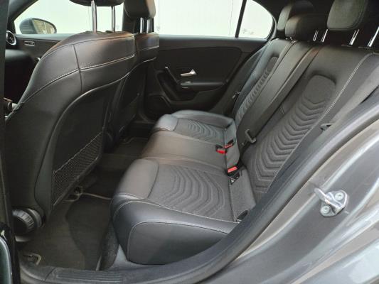 Mercedes-Benz A200 Business Solution Plus Upgrade 163pk 2018 (Origineel-NL) A-klasse, TX-098-J