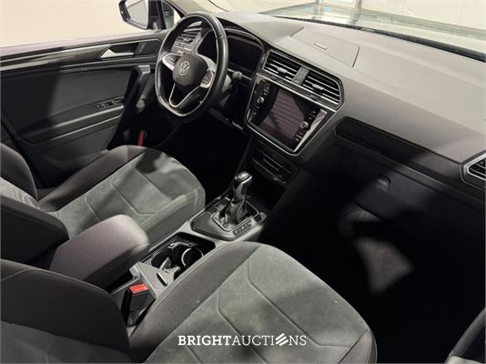 Volkswagen Tiguan Life 1.5 TSI 150pk 2022 (Origineel-NL), R-345-BZ