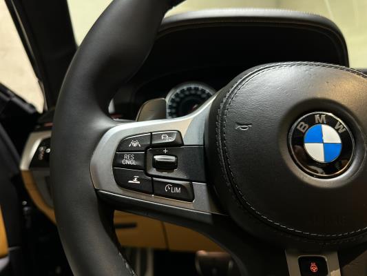 BMW M550i xDrive High Executive 462pk 2018 (Origineel-NL), RS-253-R