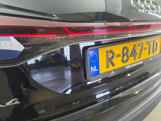 Audi Q4 e-tron 35 Edition 55 kWh 170pk 2022 (Origineel-NL), R-847-TD