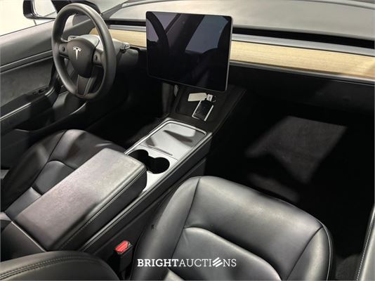 Tesla Model 3 Standard RWD Plus 60 kWh 238pk 2021 (Origineel-NL), L-975-NB