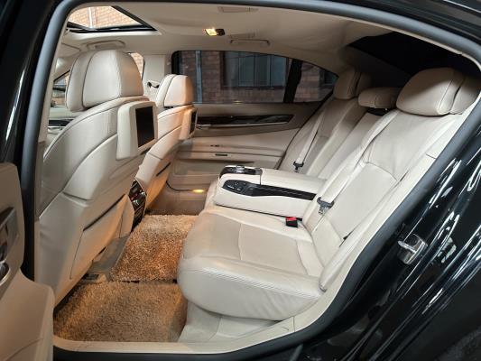 BMW ActiveHybrid7 F04 4.4 V8 465pk 2011