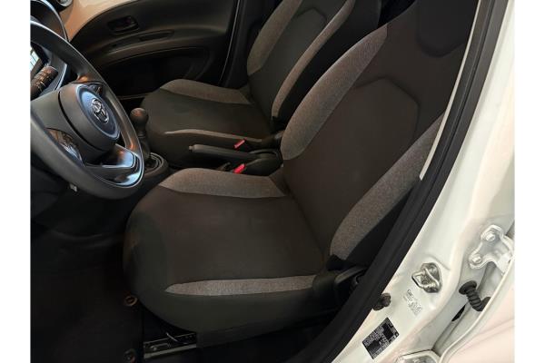 Toyota Aygo-X VVT-i MT 1.0 72pk 2023 (Origineel-NL), T-283-GJ