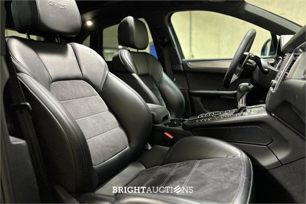 Porsche Macan GTS 3.0 V6 360pk 2018, R-860-XF