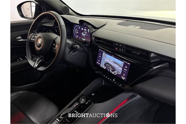 Alfa Romeo Junior Turbo Hybrid Ibrida Speciale 1.2 156pk 2025 (Origineel-NL), HLG-47-F