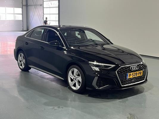 Audi A3 Limousine 30 S edition TFSI 110pk 2022 (Origineel-NL), P-528-PR