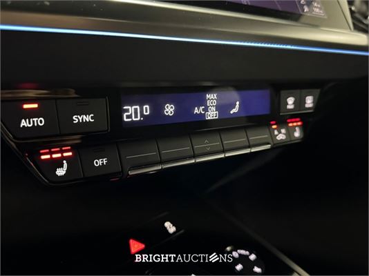 Audi Q4 e-tron 40 Launch edition Advanced 77 kWh 204pk 2021 (Origineel-NL), N-414-FZ