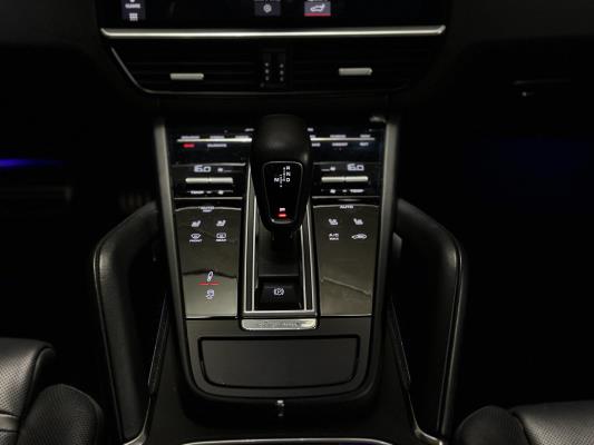 Porsche Cayenne Turbo 4.0 V8 549pk 2018 (Origineel-NL), TK-073-X