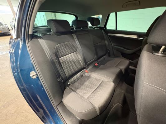 Škoda Superb Combi ACT Business Edition 1.5 TSI 150pk 2022 (Origineel-NL), P-400-DF