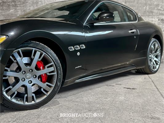 Maserati GranTurismo S 4.7 V8 440pk 2009