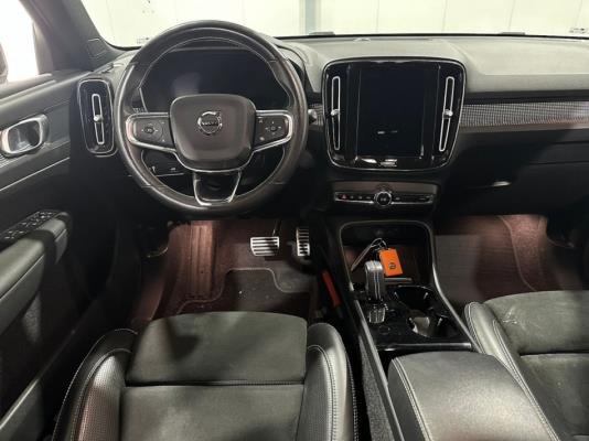 Volvo XC40 Recharge P8 R-Design Warmtepomp AWD 408pk 2021 (Origineel-NL), L-701-DV