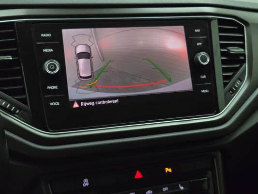 Volkswagen T-Roc Sport 1.5 TSI 150pk 2018, L-388-JZ