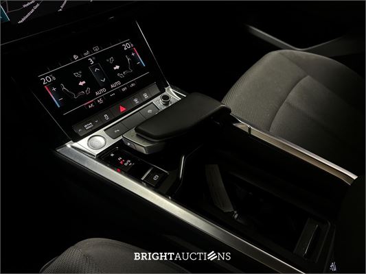 Audi e-tron 50 quattro edition 71 kWh 313pk 2020 (Origineel-NL + 1e eigenaar), J-948-HF
