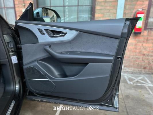 Audi Q8 55 TFSIe Quattro 3.0 V6 S-Line -NIEUW- 394PK 2025 Plug-In Hybrid (Fabrieksgarantie)