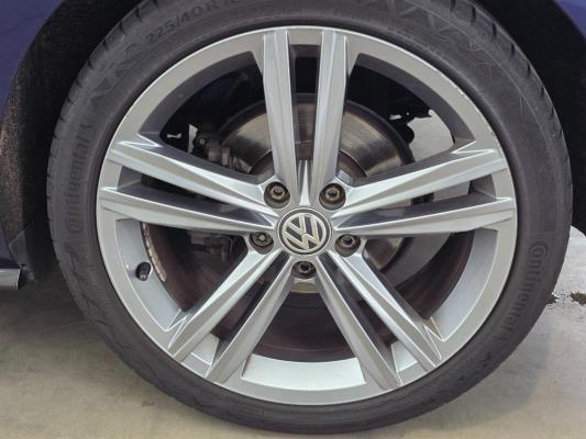 Volkswagen Golf Highline Business R 1.5 TSI 150pk 2018, X-726-KS