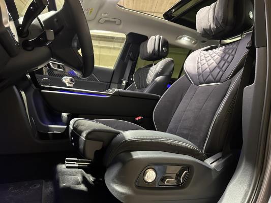 Hongqi E-HS9 Executive 99KWH 551pk 2025 (Origineel-NL+1e eigenaar), HNH-93-T