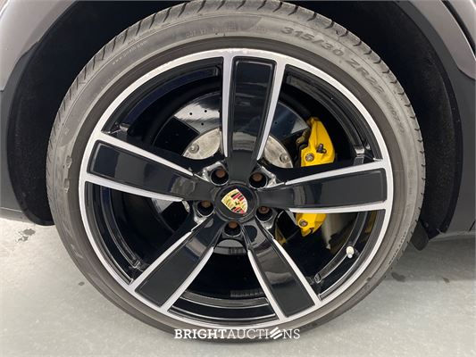 Porsche Cayenne Turbo S Coupé E-Hybrid 4.0 685pk 2020, L-420-LH
