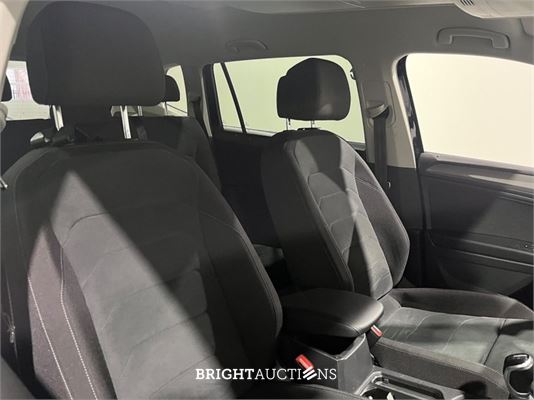 Volkswagen Tiguan Allspace Life Business 1.5 TSI 150pk 2022 (Origineel-NL), R-584-KH