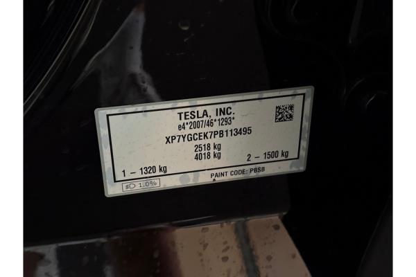 Tesla Model Y Long Range AWD 75 kWh 2023 (Origineel-NL), S-889-XH