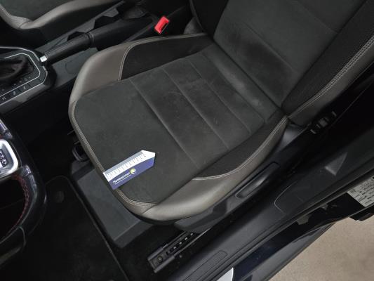 Volkswagen Polo GTI 2.0 TSI 200pk 2018, GGG-67-L