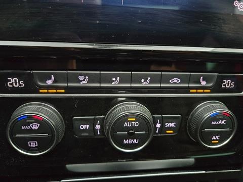 Volkswagen Golf GTI Performance 2.0 TSI 245pk 2017, L-416-LR