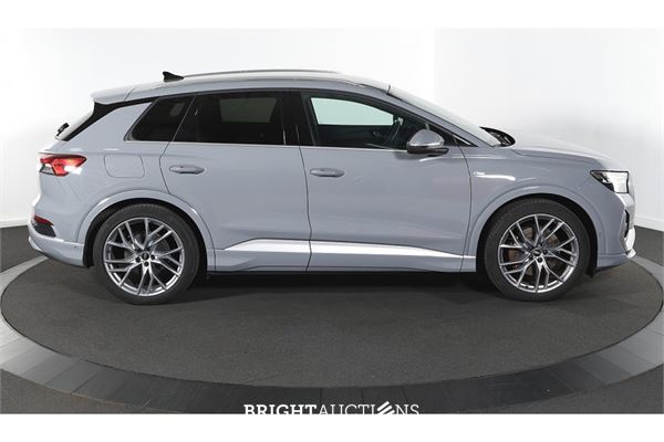 Audi Q4 40 S edition 77 kWh 2022 (Origineel-NL), R-245-LF
