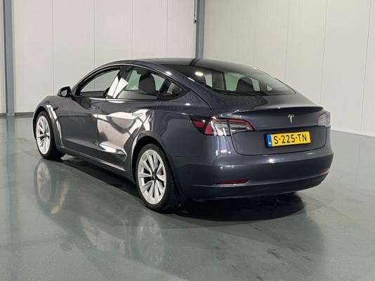 Tesla Model 3 Standard RWD Plus 60 kWh 238pk 2023 (Origineel-NL), S-225-TN