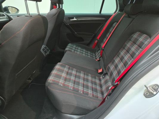 Volkswagen Golf GTI Performance 2.0 TSI 245pk 2017, L-416-LR