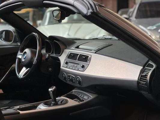 BMW Z4 Roadster 3.0i S 231pk 2004 (Hardtop + Softtop) Origineel-NL, 36-NV-HZ Youngtimer
