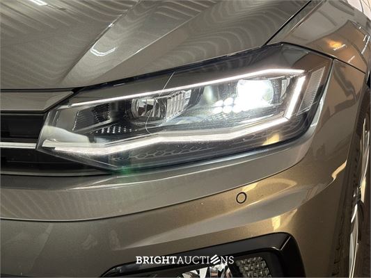 Volkswagen Polo Highline R Panodak 1.0 TSI 95pk 2021 (Origineel-NL), L-132-XK