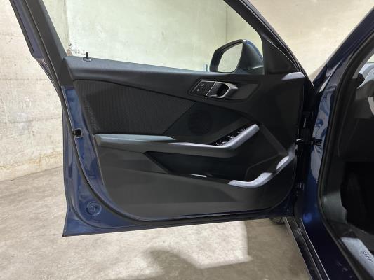 BMW 118i Introduction Edition 136hp 2023 (Original-NL+1st owner) 1er-Reihe, T-589-KN