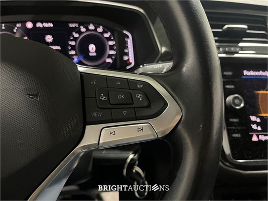 Volkswagen Tiguan Allspace Life Business 1.5 TSI 150pk 2022 (Origineel-NL), R-584-KH
