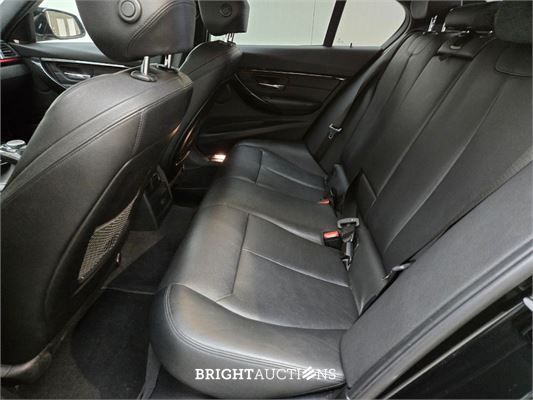 BMW 330e Centennial High Executive 272pk 2016 (Origineel-NL) 3-Serie, KZ-231-H