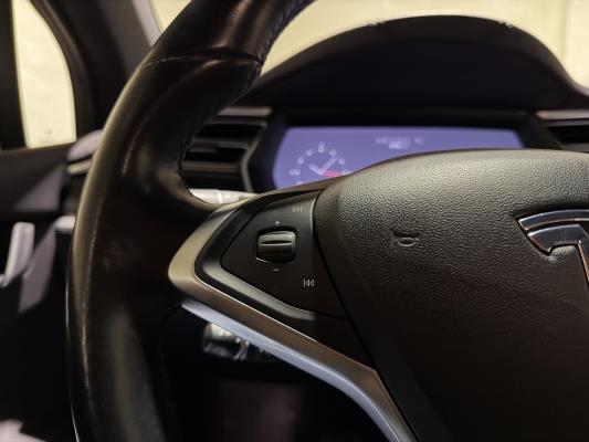 Tesla Model X 524pk 2017