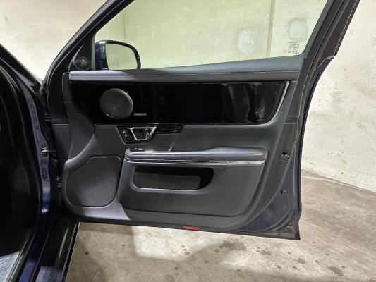 Jaguar XJ 3.0 D Premium Luxury 300hp 2016, RV-612-X