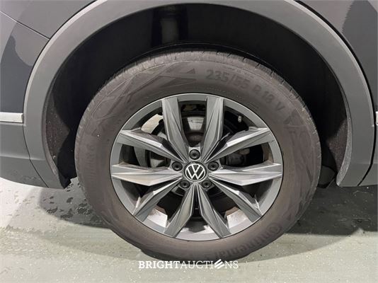Volkswagen Tiguan Allspace Life Business 1.5 TSI 150pk 2022 (Origineel-NL), R-584-KH