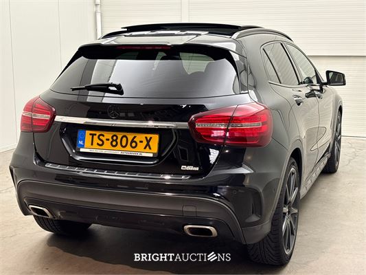 Mercedes-Benz GLA200 Premium Plus 157pk 2018 (Origineel-NL) GLA-Klasse, TS-806-X